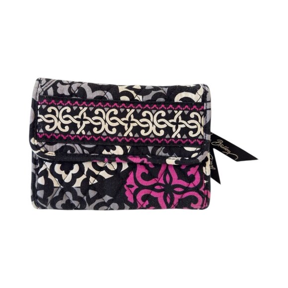 Vera Bradley Canterberry Magenta Wallet Retired Pattern 5.5" Tri Fold Snap Close - Picture 1 of 12